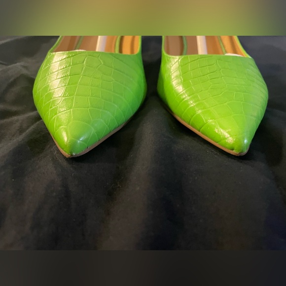 Nine West Lime Green snakeskin texture high heels - Picture 3 of 7